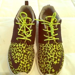 Rare Leopard Rosche Runs